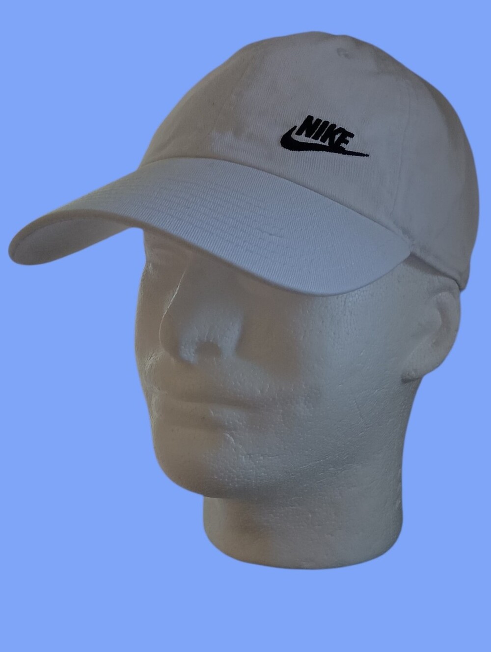 NIKE Vintage Heritage 86 White Strapback Black Swoosh Hat NWOT